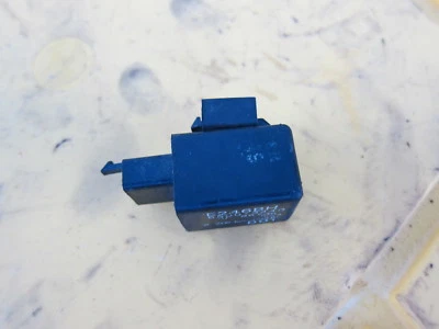 Kawasaki Ninja ZX7R ZX750P 2002 OEM INTERMITENTE INTERMITENTE RELÉ INTERRUPTOR INTERMITENTE Foto 1 de 4
