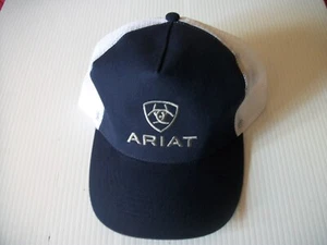 Cappello snapback uomo Ariat ricamato blu navy e bianco in rete - Foto 1 di 6