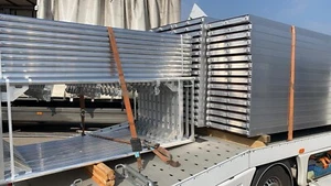 Gerüst 96qm Alu | Alugerüst kaufen | 21x4,5m | Fassadengerüst | Baugerüst - Bild 1 von 3