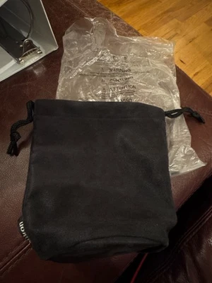 Estuche de lente blanda negro genuino Nikon CL-1013 50 mm f1,4G 50 mm f1,8G Foto 1 de 3