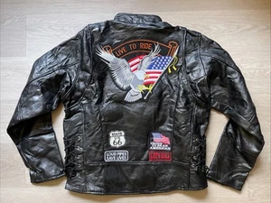 Rebel Ryder Leder Motorrad Jacke Herren Gr. XL Schwarz USA Patches Neu mit Etikett B1 - Bild 1 von 13
