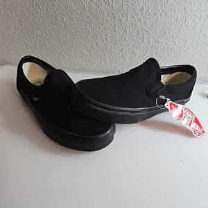 Vans Unisex UA Classic Slip-On, Black Size 5.5 Us Men 7.0 Woman Us New - Picture 1 of 8