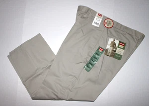 Wrangler Cotton Khakis 38 x 29 Flat Front Wrinkle Free Pants Stain Resistant NWT - Picture 1 of 5