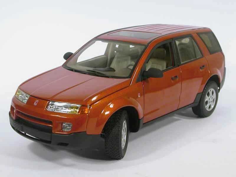 Divers Saturn Vue 2002 - autoart 1/18 - Image 1 of 1