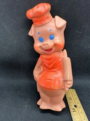 Vintage 1962 Dreamland Creations Pig Chef - 7” Tall, Hard Plastic, Great Color - Imagem 1 de 4