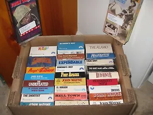 John Wayne ~ 26 VHS tapes, a collection of 31 movies ~ $127.77 - Imagen 1 de 3