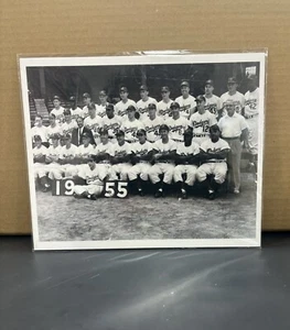 1955 Brooklyn Dodgers Photo w/ Jackie Robinson - Picture 1 of 2