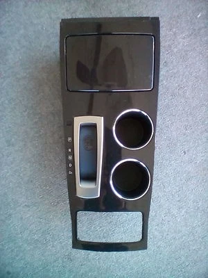  Nissan Altima sedán negro con panel de acabado de consola central metálico 96941-3TA0D Foto 1 de 4