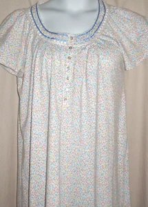 Adonna Short Sleeve Poly Knit Night Gown Sz. Medium White/Pink/Blue Flowers - Picture 1 of 11
