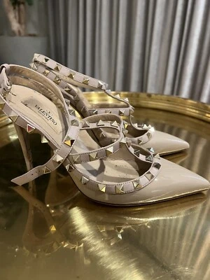 Zapatos de salón Valentino Rockstud con cordones rosa nude charol tacones talla 38/8 Foto 1 de 3