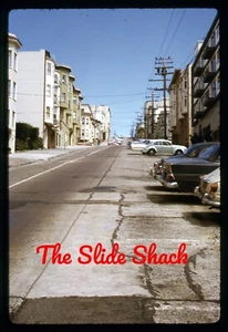 San Francisco Straßenszene Hügel alte Häuser Autos 1971 Kodachrome 35mm Rutsche - Bild 1 von 1
