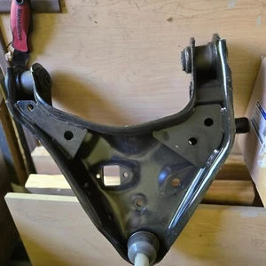 Suspension Control Arm and Ball Joint Assembly Motorcraft MCSOE-45 - Picture 1 of 3