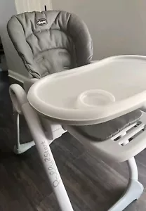 Chicco Polly2Start Compact Fold Easy Clean Highchair for baby's - Picture 1 of 6