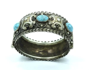 Vintage REPOUSSE Faux Blue Turquoise Silver Toned Filigree Hinge Bangle Bracelet - Picture 1 of 11