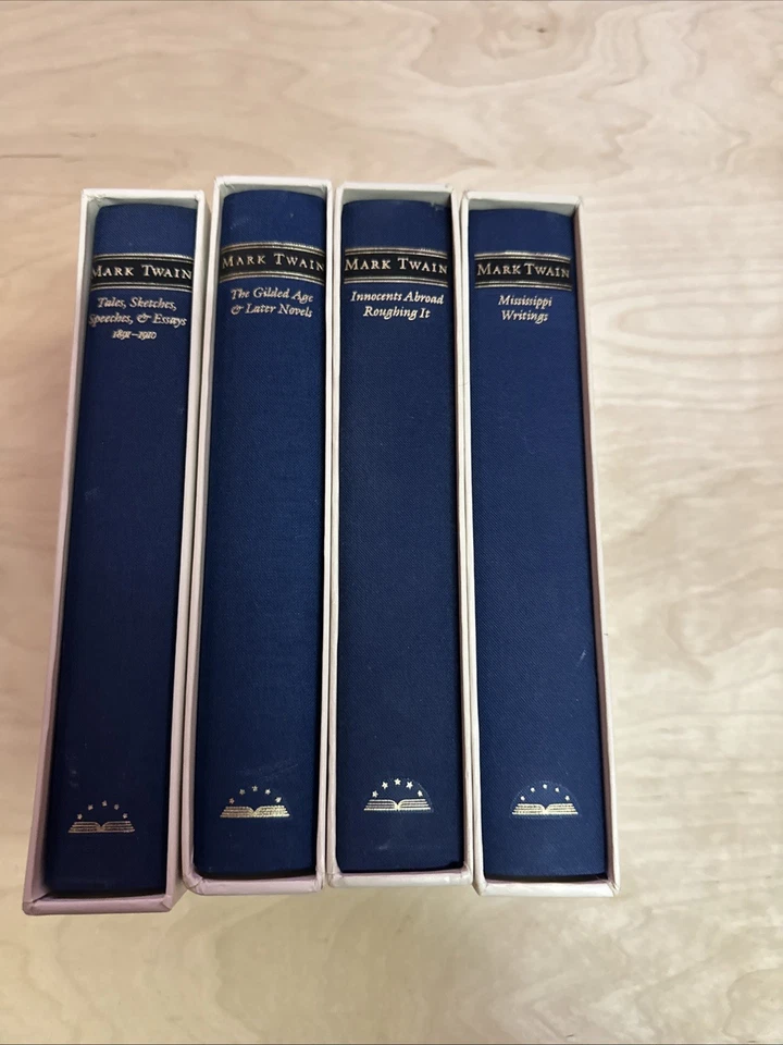 Книга Библиотеки Америки | Марк Твен | Лот из 4 книг в твердом переплете - Изображение 1 из 2