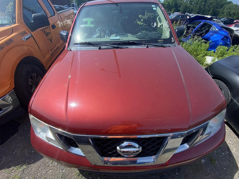 Used Hood fits: 2016 Nissan Frontier  Grade A Foto 1 de 4