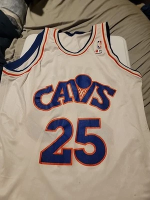 Vintage Mark Price #25 Cleveland Cavaliers Champion NBA Jersey SZ 48 Ivory - Image 1 of 4