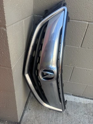 Rejilla delantera OEM ACURA TLX 2015 2016 2017 Foto 1 de 2