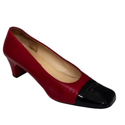 Zapatos de salón Salvatore Ferragamo de cuero rojo con logotipo y puntera hechos en Italia talla 10 C Foto 1 de 4