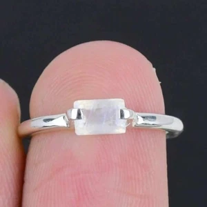 Natural Rainbow Moonstone 925 Solid Silver Cluster Wife Ring Jewelry Size 5.5 - Picture 1 of 8