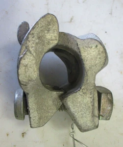 SKINNER ST Single Hinge Service Sattel T-Stück 3/4" (1.050 OD) IPS x 3/8" NPT Outlet - Bild 1 von 12