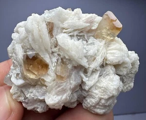 Topazio trasparente miele terminato completo cristallo su cristallo di albite su matrice - Foto 1 di 16