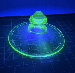 Antique Uranium Glass Knobbed Lid only 4 in Diameter Replacement - Picture 1 of 6
