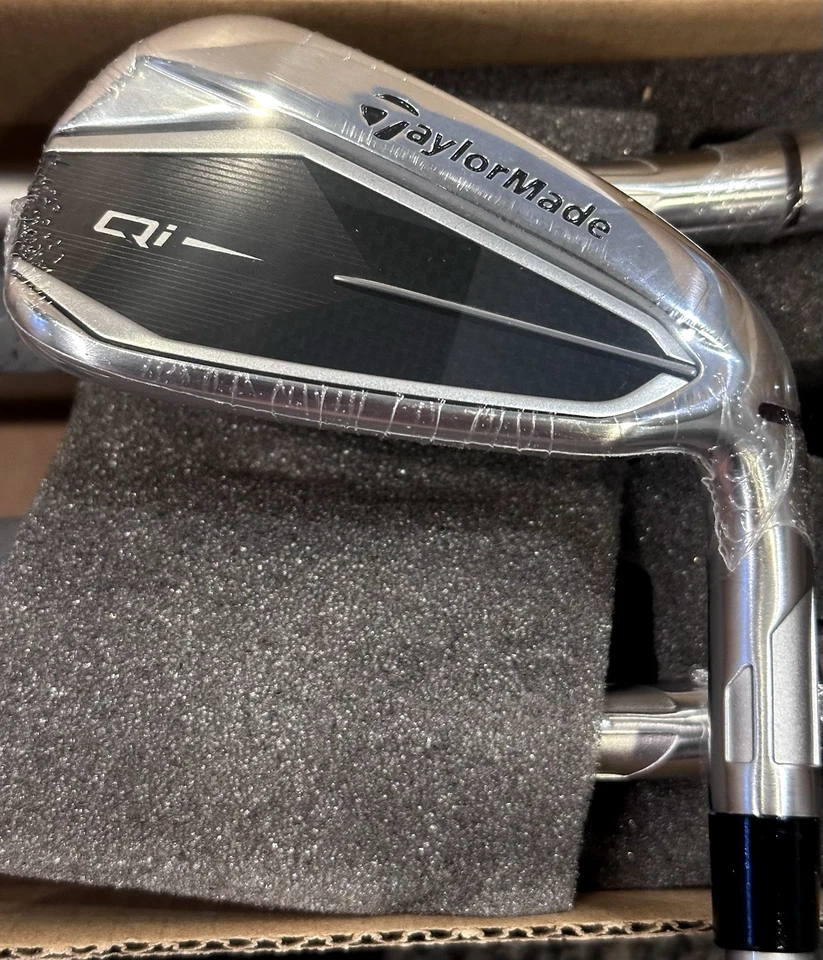 TaylorMade Qi10 Womens Iron Set - Graphite Shafts - 5-PW AW - Ladies Flex