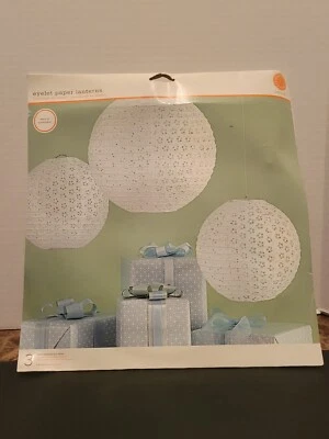 Nuevo Martha Stewart Celebrate Juego de 3 Linternas de Papel con Ojales Decoración de Fiesta para Eventos Foto 1 de 4