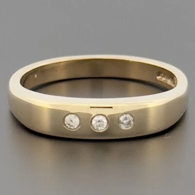 Anel de ouro amarelo 9 quilates com três pedras de diamante tamanho Q Hallmarked - Imagem 1 de 4