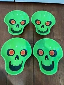Target Hyde and Eek Halloween Melamine Figural Skull Snack Bowl Set of 4 - Picture 1 of 3
