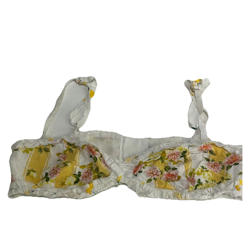 Top bralette floral blanco for love and lemons talla S Foto 1 de 4