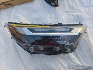 2022-2024 Toyota RAV4 Headlight LED NO DRL OEM Passenger Side RH - Picture 1 of 5