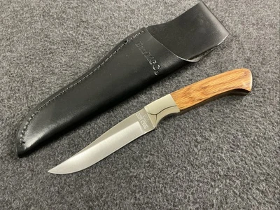 VTG 1990’s BEAR MGC USA MINT HUNTING FIXED BLADE KNIFE AND LEATHER BELT CASE - Image 1 of 4