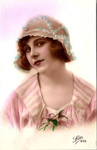 HÜBSCHE FASHIONISTA : GLAMOUR : ART DECO : LEO : RPPC - Bild 1 von 2