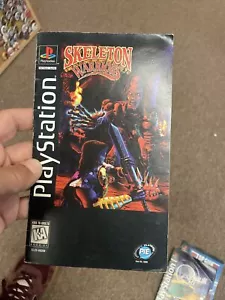Skeleton Warriors ps1 caja larga manual solamente - Imagen 1 de 2