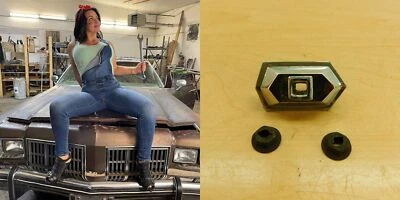 HOOD ORNAMENT MOUNTING BASE 1975 OLDSMOBILE FULL SIZE CARS 75ON1-8Z8 - Image 1 of 4