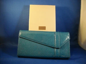 *AVON TEXTURED LUXURIES TURQUOISE COLOR CLUTCH [NEW] IN  ORIGINAL BOX - Picture 1 of 3