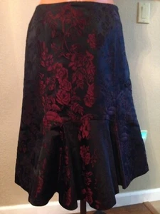 Tag $108 - Vintage - Ann Taylor, lined, red & black, skirt size 4 - Picture 1 of 7