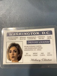 Hilary Clinton Führerschein - Bild 1 von 3
