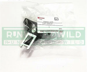 1PCS new For IDEC actuator safety switch HS9Z-A55 horizontal and vertical - Afbeelding 1 van 1