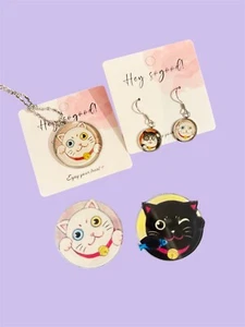 Maneki Neko Lucky cat waving hand earrings necklace quirky novelty kawaii brooch - Picture 1 of 6