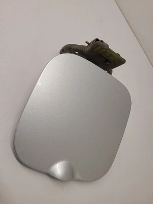 2009-2019 FORD FLEX Fuel Filler Door Silver 8A8Z74405A26A 09-19    Foto 1 de 4