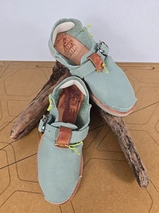 Zapatos planos Satorisan Benirras Sundance talla 36 azul verde cuero suave hebilla usados en excelente estado  - Imagen 1 de 15