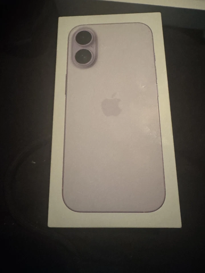 Apple iPhone 17 - 256 GB - (Verizon) - Image 1 of 1