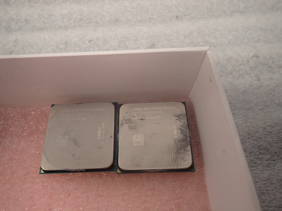 Lote de 2 CPU de escritorio AMD A10-9700 3,5 GHz 4 núcleos AM4 Socket AD9700AGM44AB Foto 1 de 1