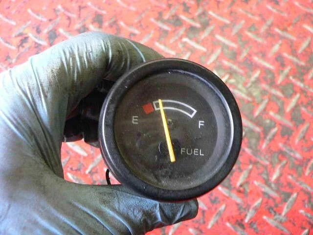 Medidor de combustible 92 Suzuki Katana GSX750F Foto 1 de 1