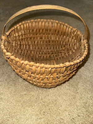 Vintage Primitive Handcrafted Oak Splint Egg Gathering Buttock Basket Signed 13" - Image 1 of 4