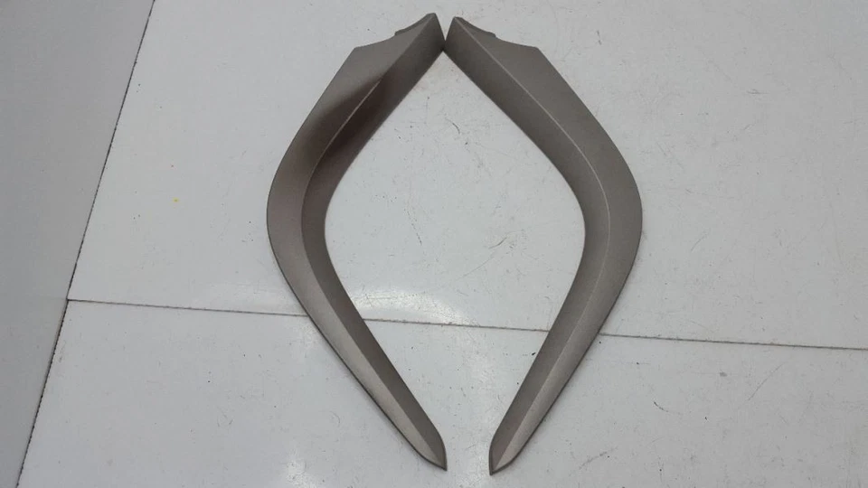 Tapicería de tablero radio biseles 2009 2010 2011 2012 2013 Toyota Corolla Foto 1 de 4