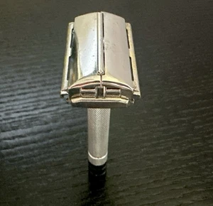 Vintage Gillette Black Tip Super Speed DE Safety Razor/X1 1952 - Picture 1 of 22